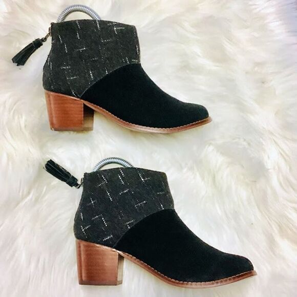 Tom's Leila Black Wool Felt Booties Block Heel Back Zipper Block Color Size 5W - Picture 1 of 9